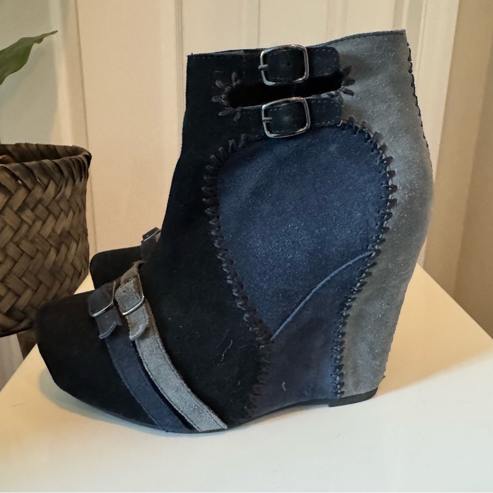 Restricted Suede Black & Blue Patchwork Wedge Buckle Bootie Size 7.5